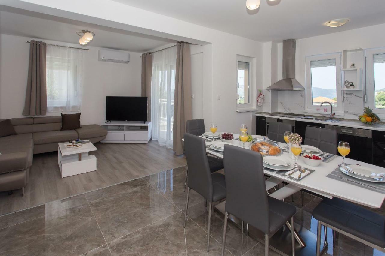 Villa Honey Seget Vranjica Exteriér fotografie